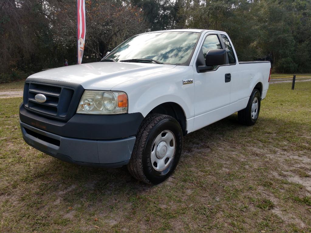 2007 Ford F-150 XL's photo